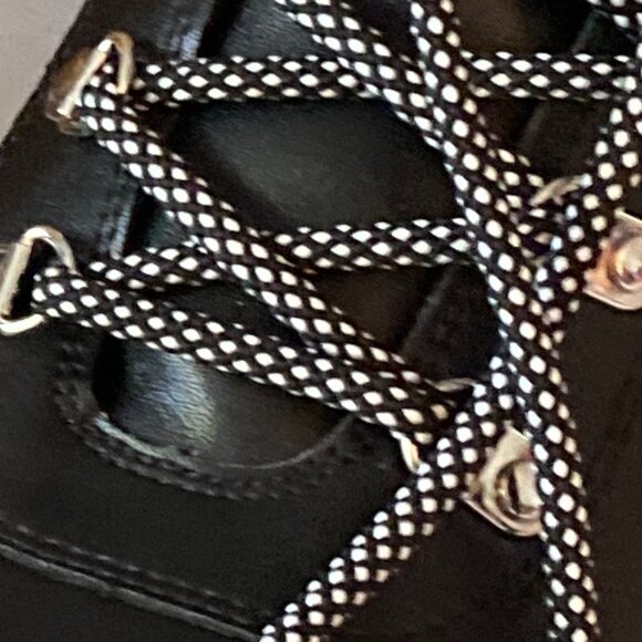 Steve Madden Black Combat Boots with Lace-Up Design - Picture 2 of 8